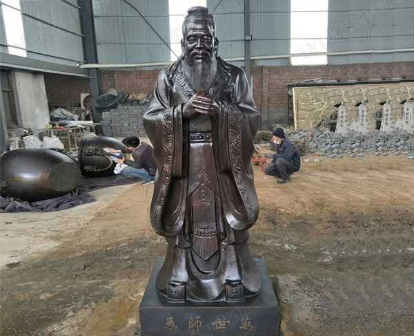 玻璃鋼雕塑制作出仿銅雕塑效果的步驟是什么呢？