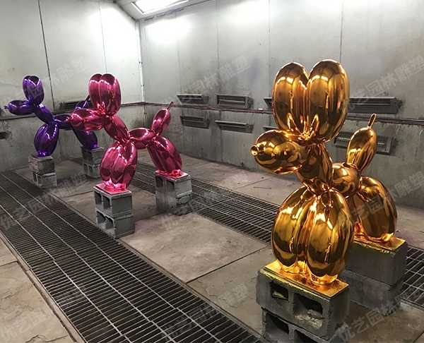 不銹鋼雕塑制作需要注意什么？